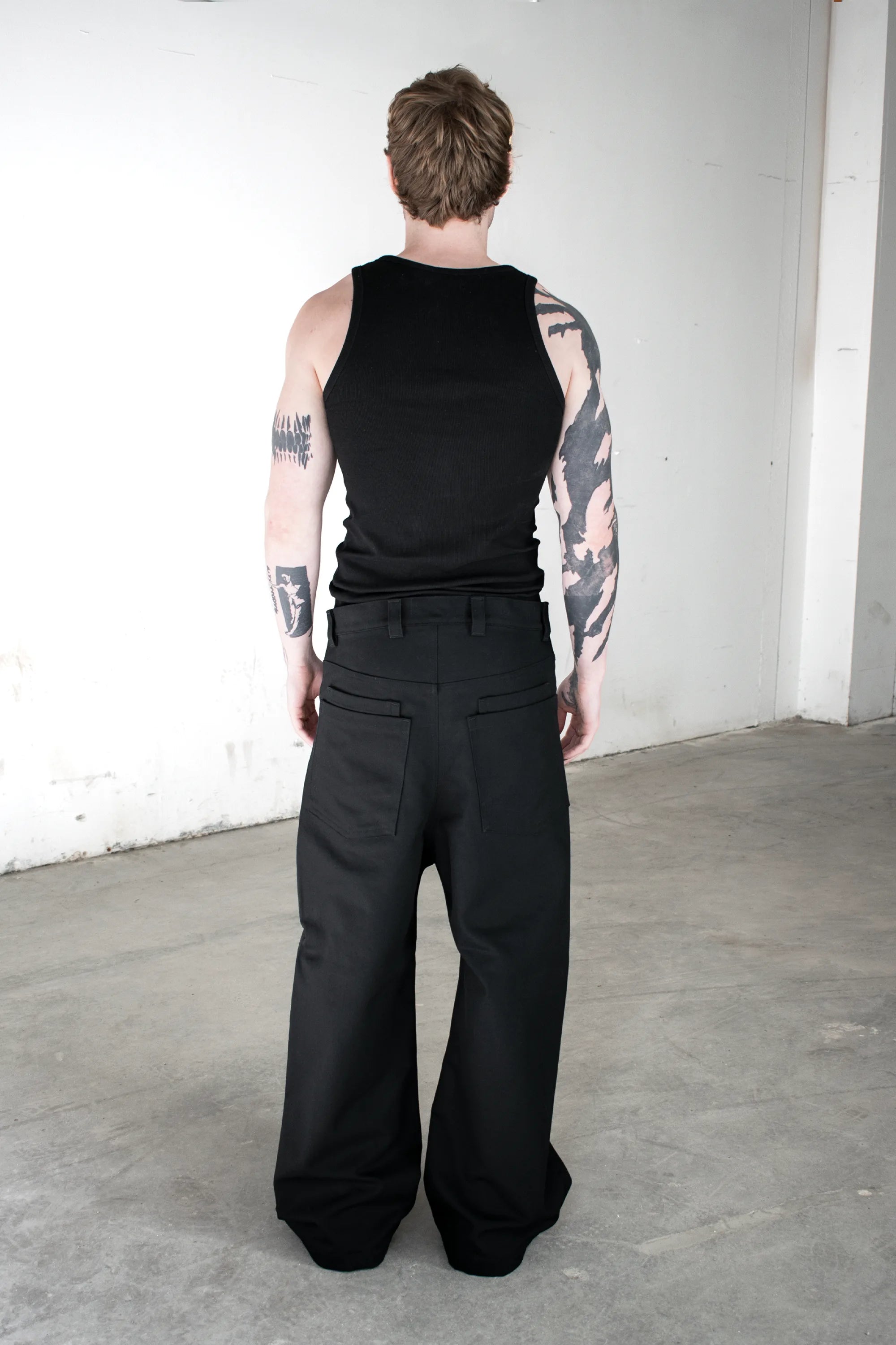 BLACK WIDE PANTS