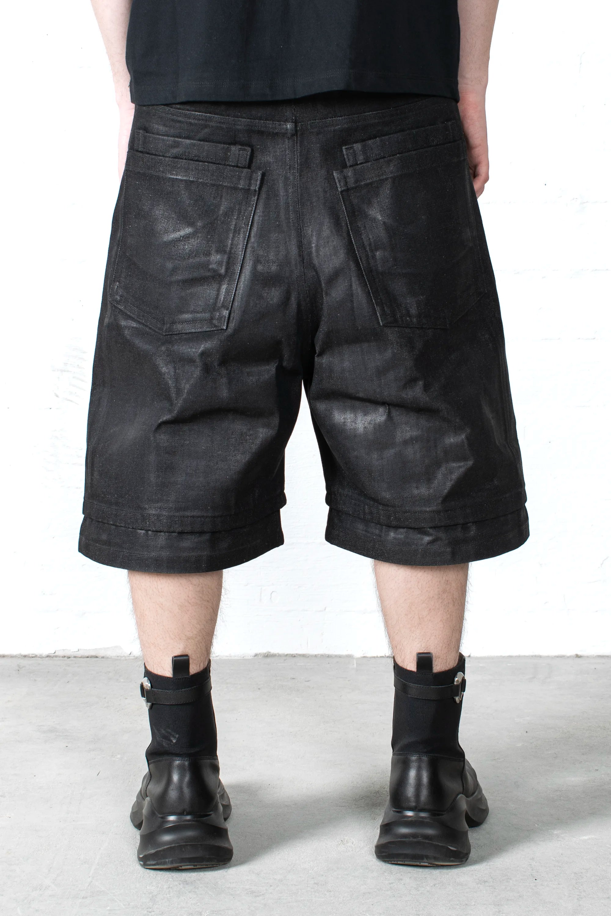 WAXED LAYERED SHORTS