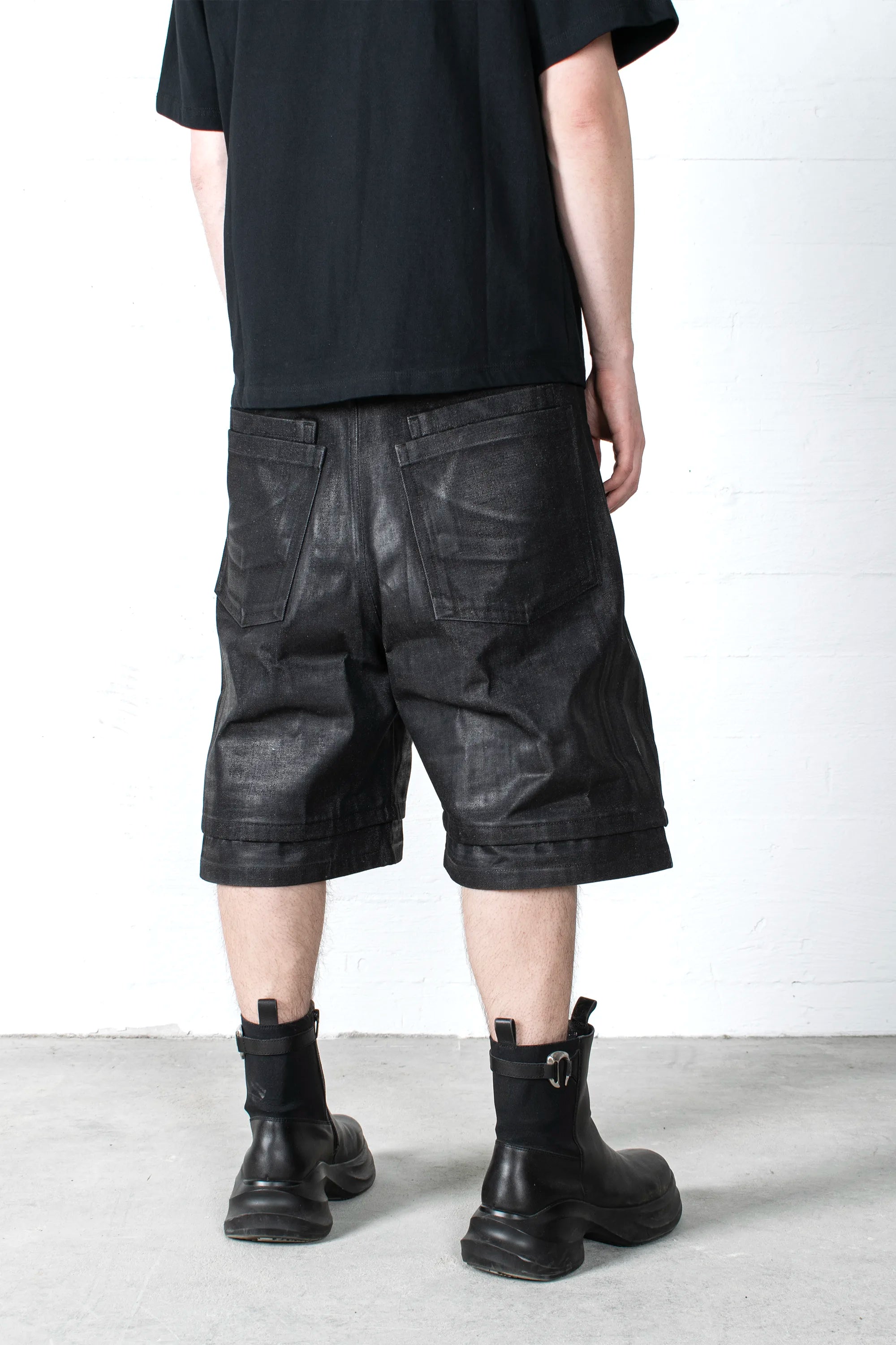 WAXED LAYERED SHORTS