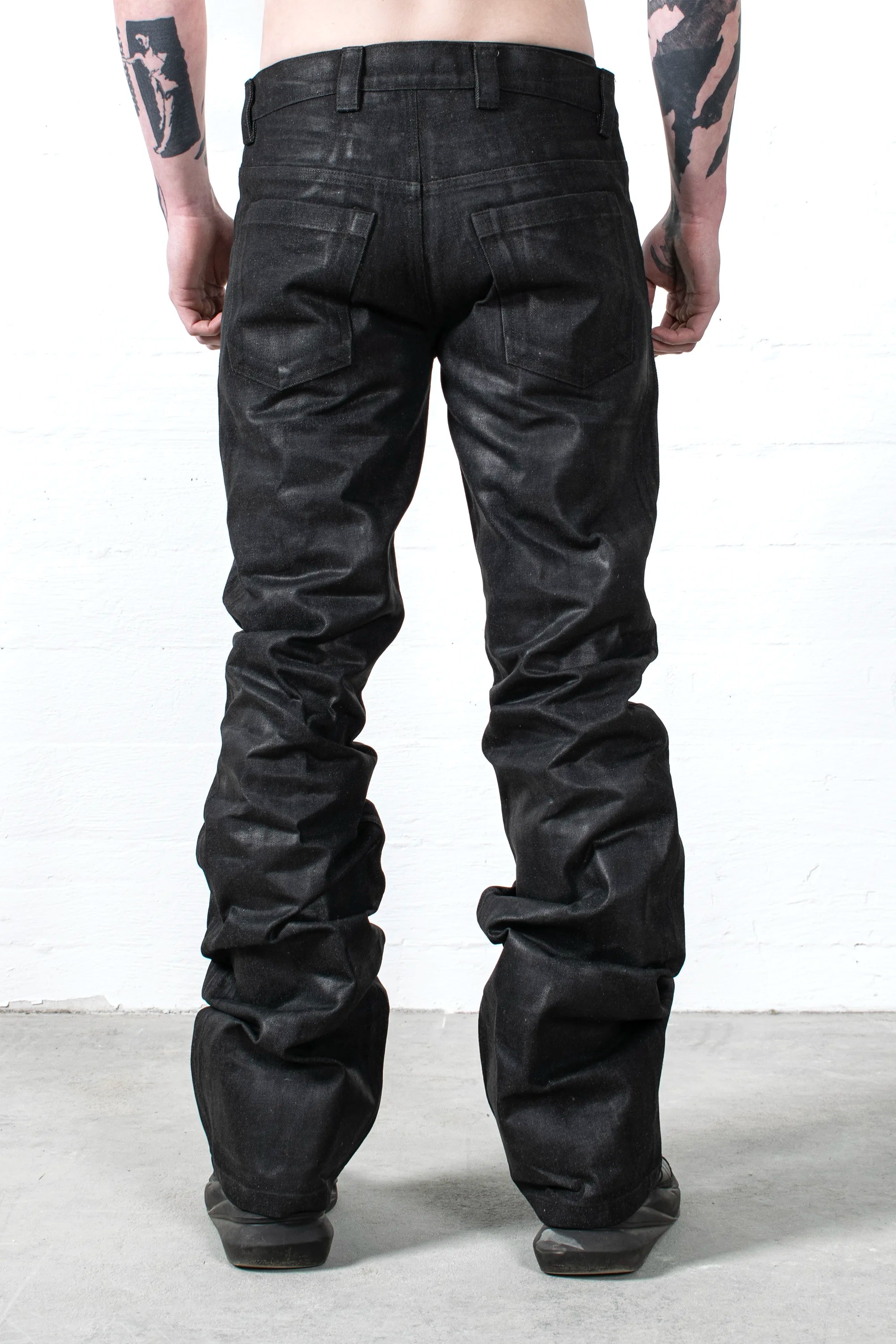 WAXED STACKED JEANS