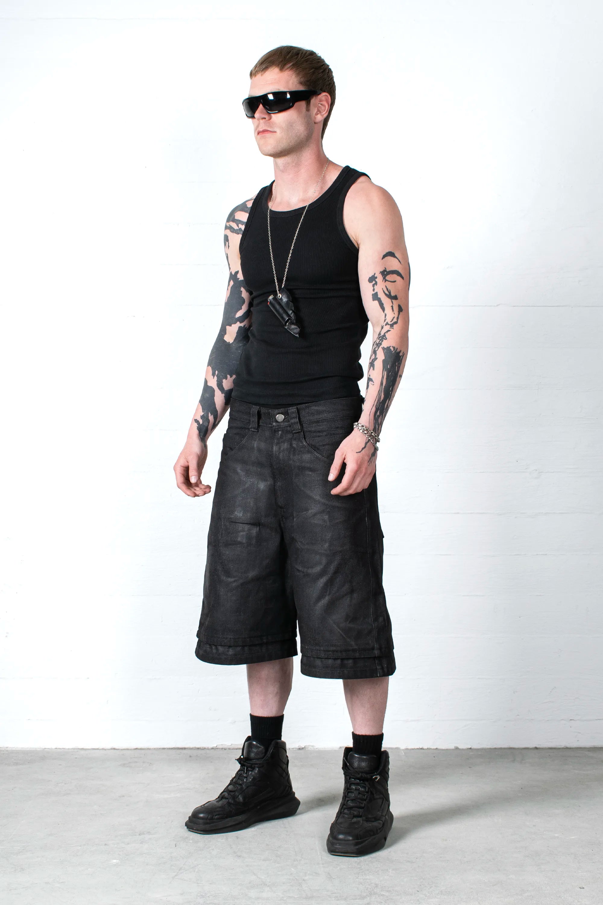 WAXED LAYERED SHORTS