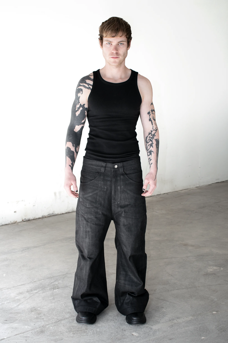 WAXED WIDE JEANS